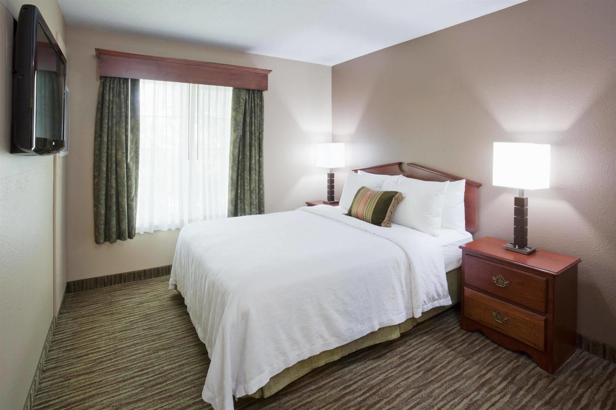Grandstay Residential Suites Hotel - Eau Claire Eksteriør bilde