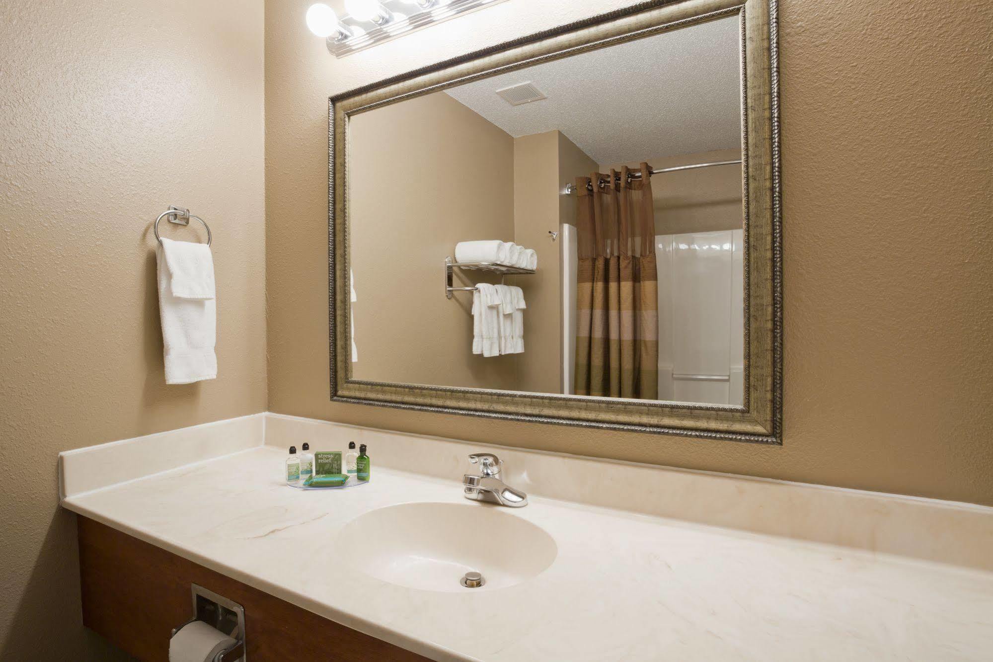 Grandstay Residential Suites Hotel - Eau Claire Eksteriør bilde