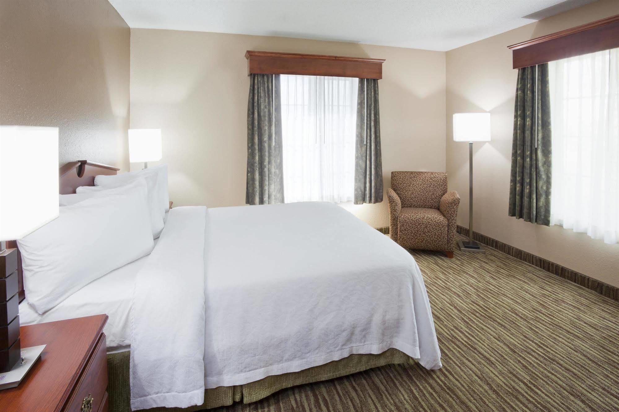 Grandstay Residential Suites Hotel - Eau Claire Eksteriør bilde